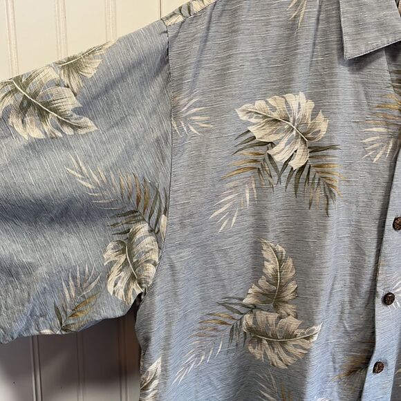 Luau finest silk Hawaiian shirt sleeve shirt - Picture 3 of 5